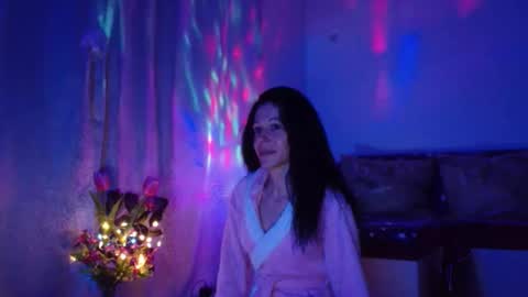 Snapshot of elysasun chatting on 02-02-25, 08:51 Elisa online show from 02-02-25, 08:51
