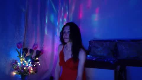 Snapshot of elysasun chatting on 02-14-25, 10:25 Elisa online show from 02-14-25, 10:25