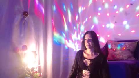 Snapshot of elysasun chatting on 10-01-25, 05:41 Elisa online show from 10-01-25, 05:41