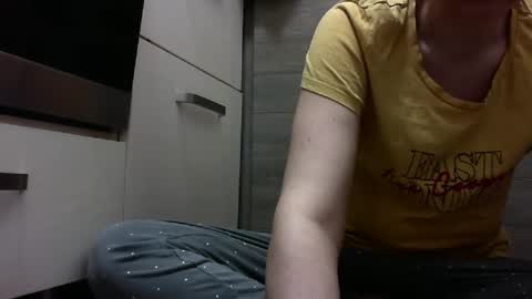 Snapshot of elyseblue chatting on 02-08-25, 07:59 elyseblue online show from 02-08-25, 07:59