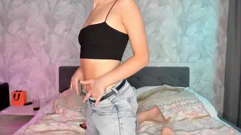 Snapshot of elysia_xo chatting on 09-13-25, 09:25 Elysia online show from 09-13-25, 09:25