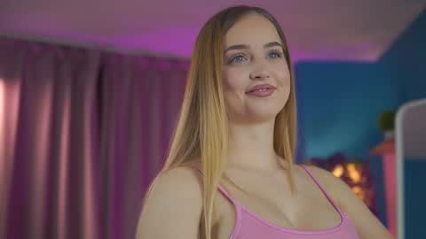 Elyssa online show from 03-28-26, 07:35