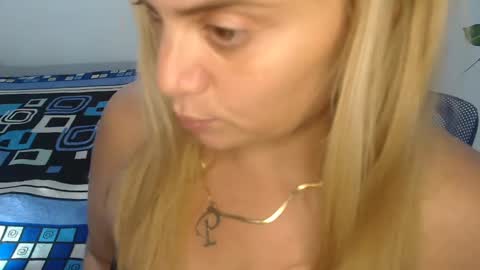Snapshot of elza_blonde chatting on 12-13-24, 12:09 E L Z A online show from 12-13-24, 12:09