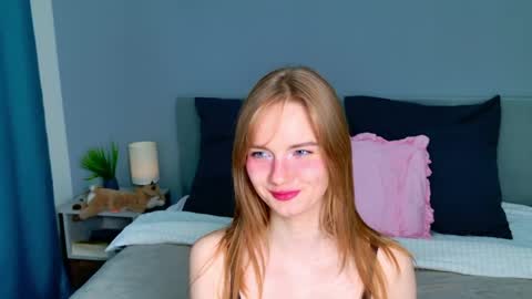 Snapshot of elza_hofffman chatting on 05-01-26, 06:12 Chloyka online show from 05-01-26, 06:12