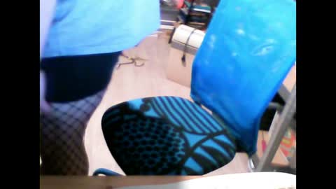 Em online show from 07-05-26, 08:38