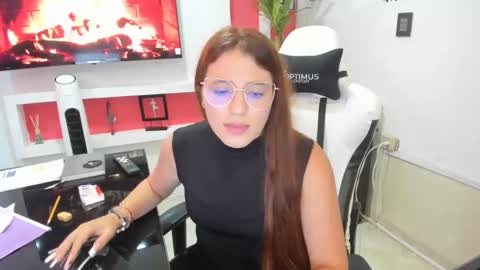 Estefany Martinez Acua INSTAGRAM ema 04oficial online show from 01-08-25, 08:39