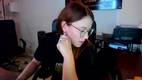 Estefany Martinez Acua INSTAGRAM ema 04oficial online show from 02-25-25, 04:46