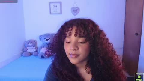 Snapshot of ema__miller chatting on 07-15-26, 02:39 ema__miller online show from 07-15-26, 02:39