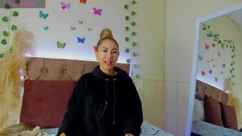 ema garcia  online show from 10-18-25, 12:39