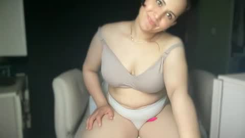 Snapshot of ema_lov3 chatting on 07-03-26, 02:18 Ema Love online show from 07-03-26, 02:18