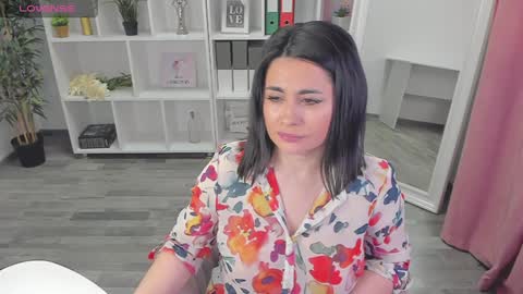 Snapshot of emabrownie chatting on 02-02-25, 07:57 EmaBrownie online show from 02-02-25, 07:57