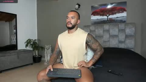 Snapshot of emanuelspencer chatting on 01-28-25, 08:04 emanuelspencer online show from 01-28-25, 08:04