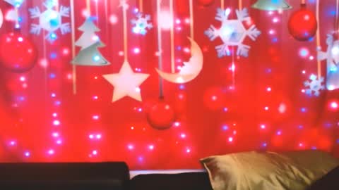 Snapshot of ember_starleena chatting on 12-13-24, 02:05 Ember Starleena online show from 12-13-24, 02:05