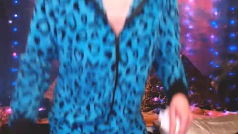 Snapshot of ember_starleena chatting on 02-20-25, 02:24 Ember Starleena online show from 02-20-25, 02:24