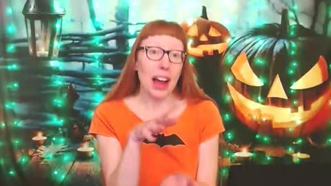 Snapshot of ember_starleena chatting on 10-30-25, 02:40 Ember Starleena online show from 10-30-25, 02:40