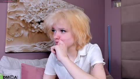 Snapshot of ember_winchester chatting on 05-10-26, 01:11 Ember online show from 05-10-26, 01:11