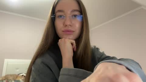 Alina online show from 04-18-26, 07:18