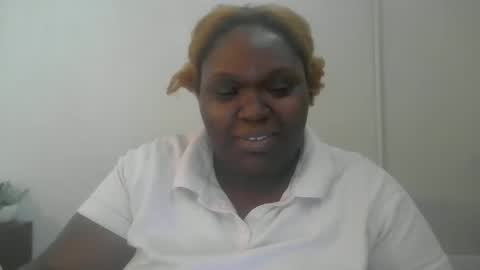 Snapshot of emberjoywoods chatting on 02-20-25, 09:31 Empress Ember online show from 02-20-25, 09:31