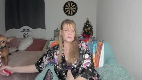 Ember Pheonixxx online show from 12-30-24, 04:31