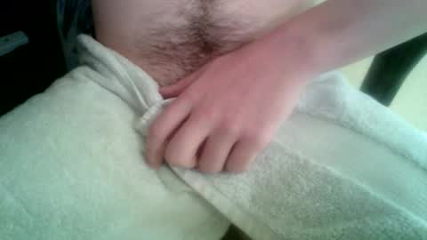 Snapshot of emberrush chatting on 11-10-25, 04:50 Ember online show from 11-10-25, 04:50