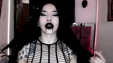 Snapshot of emearld_black chatting on 12-24-24, 09:17 Emerald Black online show from 12-24-24, 09:17