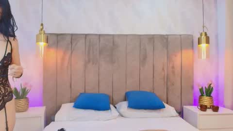 Emely  Antony online show from 11-25-25, 02:55