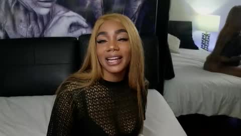 anyelii  online show from 11-15-25, 04:43