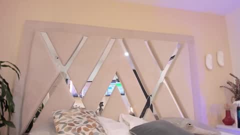 Emely online show from 03-12-25, 02:56