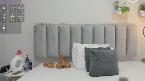 Emely online show from 09-24-25, 11:24