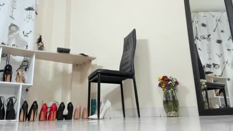 Emely   online show from 02-14-25, 12:51