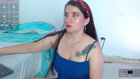 Snapshot of emelyross_ chatting on 07-13-26, 08:11 emely ross online show from 07-13-26, 08:11