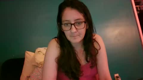 Snapshot of emeraldamnsel chatting on 03-10-26, 03:55 emeraldamnsel online show from 03-10-26, 03:55