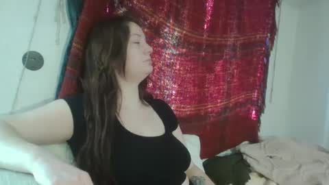 EmerieSkye online show from 01-18-25, 07:48