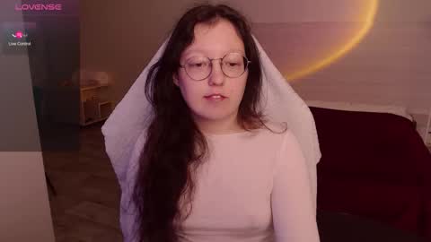 Emi online show from 09-17-25, 08:38