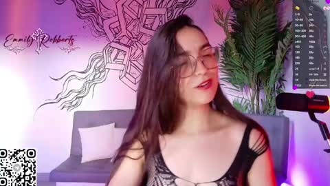 Snapshot of emi_roberts chatting on 04-30-26, 10:36 Emmily Roberts online show from 04-30-26, 10:36