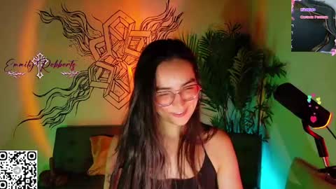 Snapshot of emi_roberts chatting on 05-22-26, 01:57 Emmily Roberts online show from 05-22-26, 01:57