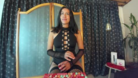 Snapshot of emigomez_ chatting on 02-04-25, 03:44 Emilia Gomez online show from 02-04-25, 03:44