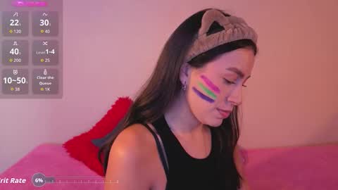 Snapshot of emigomez_ chatting on 10-10-25, 02:16 Emilia Gomez online show from 10-10-25, 02:16