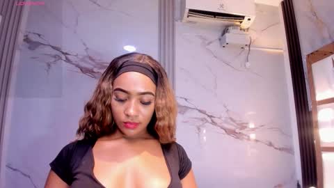 Emy online show from 02-04-26, 01:33