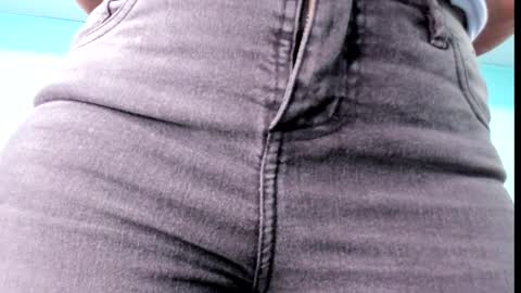 Emily online show from 01-27-25, 11:32