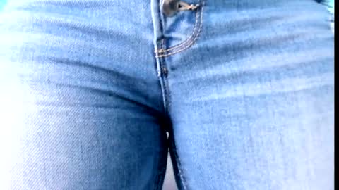 Emily online show from 02-21-25, 11:44