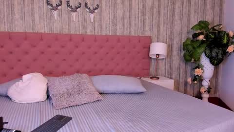 Emily  online show from 01-08-26, 05:10