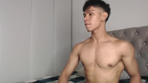 Snapshot of emile_239 chatting on 12-09-24, 03:40 emile_239 online show from 12-09-24, 03:40