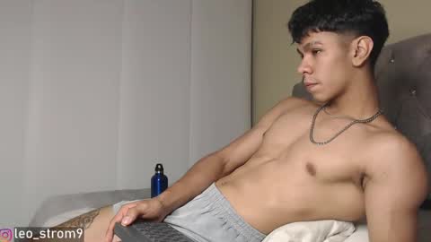 Snapshot of emile_239 chatting on 01-25-25, 03:40 emile_239 online show from 01-25-25, 03:40