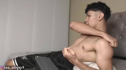 Snapshot of emile_239 chatting on 02-07-25, 04:37 emile_239 online show from 02-07-25, 04:37