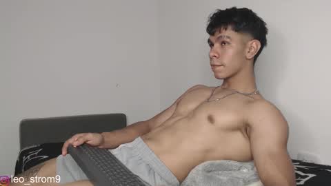 Snapshot of emile_239 chatting on 03-06-25, 01:16 emile_239 online show from 03-06-25, 01:16