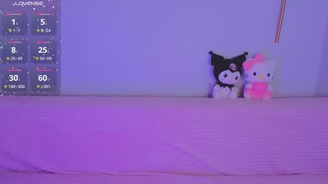 Snapshot of emili_blanc chatting on 02-24-25, 02:19 Emili online show from 02-24-25, 02:19