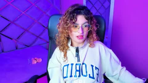 Emy  online show from 11-20-25, 04:23