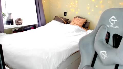 emili_sweet__ online show from 03-04-25, 10:35