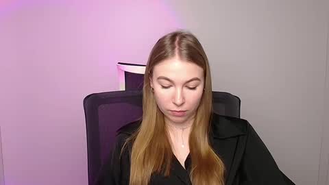 Emilia online show from 02-05-25, 09:15